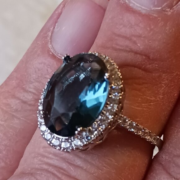 Silver London Blue Topaz and CZ Fashion Halo Ring Size 8.75 NWOT - Picture 15 of 15